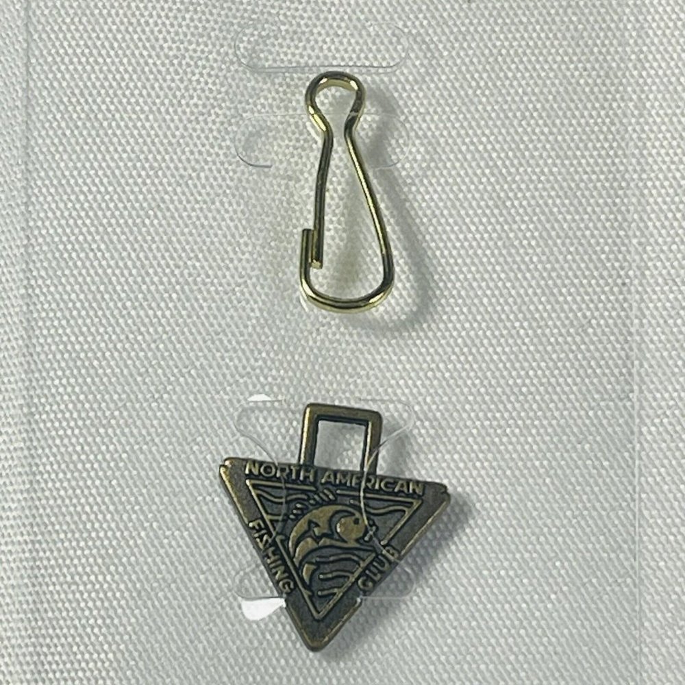 VINTAGE NOS North America Fishing Brass Small Jumpin Fish Tag Key Tab - Picture 3 of 7